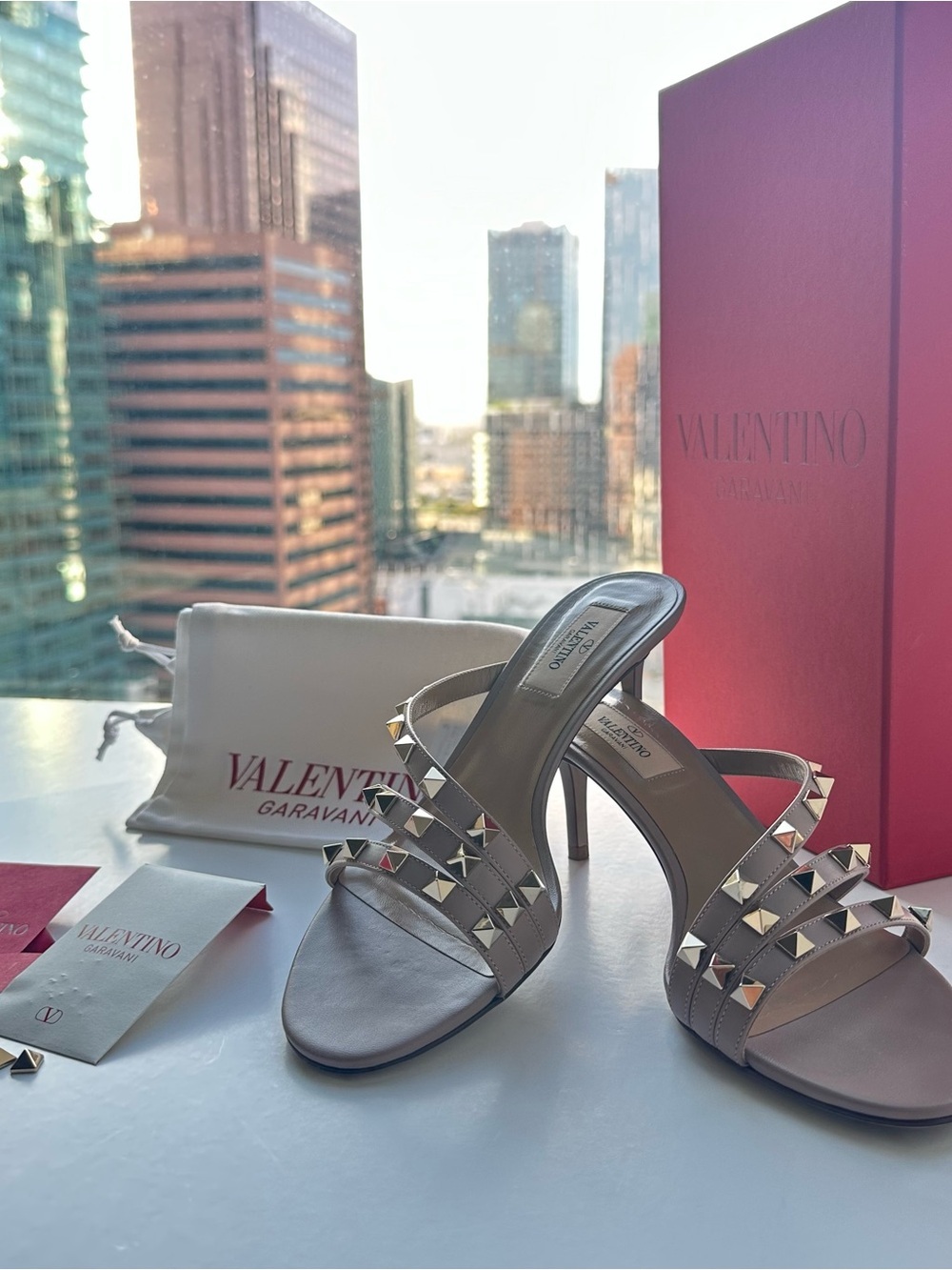 Valentino Women’s Shoes Size 38 Nude Mule Sandals with Gold Studs 2.5” heels . - Picture 3 of 16